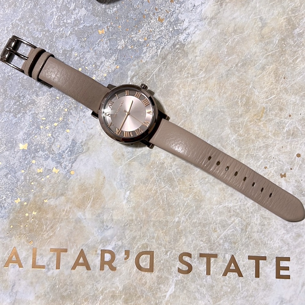 MK nude leather watch
